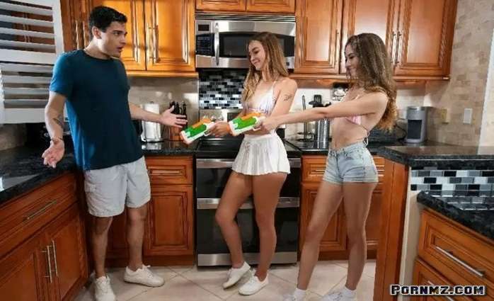 [MyFamilyPies] Cecelia Taylor Daisy Fox – Stepsister And Her Friend Get So Wet