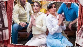 DaughterSwap Selina Bentz Lucy Foxx – Get on Your Knees and Beg – Its a Family Tradition